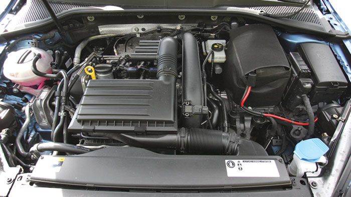 Ελαστικός και δυνατός κινητήρας, αλλά στην πράξη ο συνδυασμός του με το DSG μειώνει τη συχνότητα λειτουργίας με 2 κυλίνδρους.